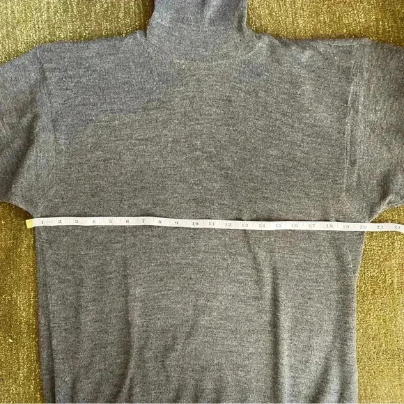Gray Wool-Blend Turtleneck Cowl Sweater, Made in Italy, Fits Women’s M - Picture 8 of 9
